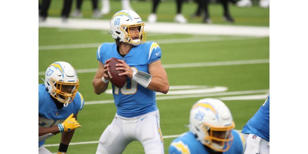 La force de Justin Herbert est reconnue par Drew Brees La force de Justin Herbert est reconnue par Drew Brees